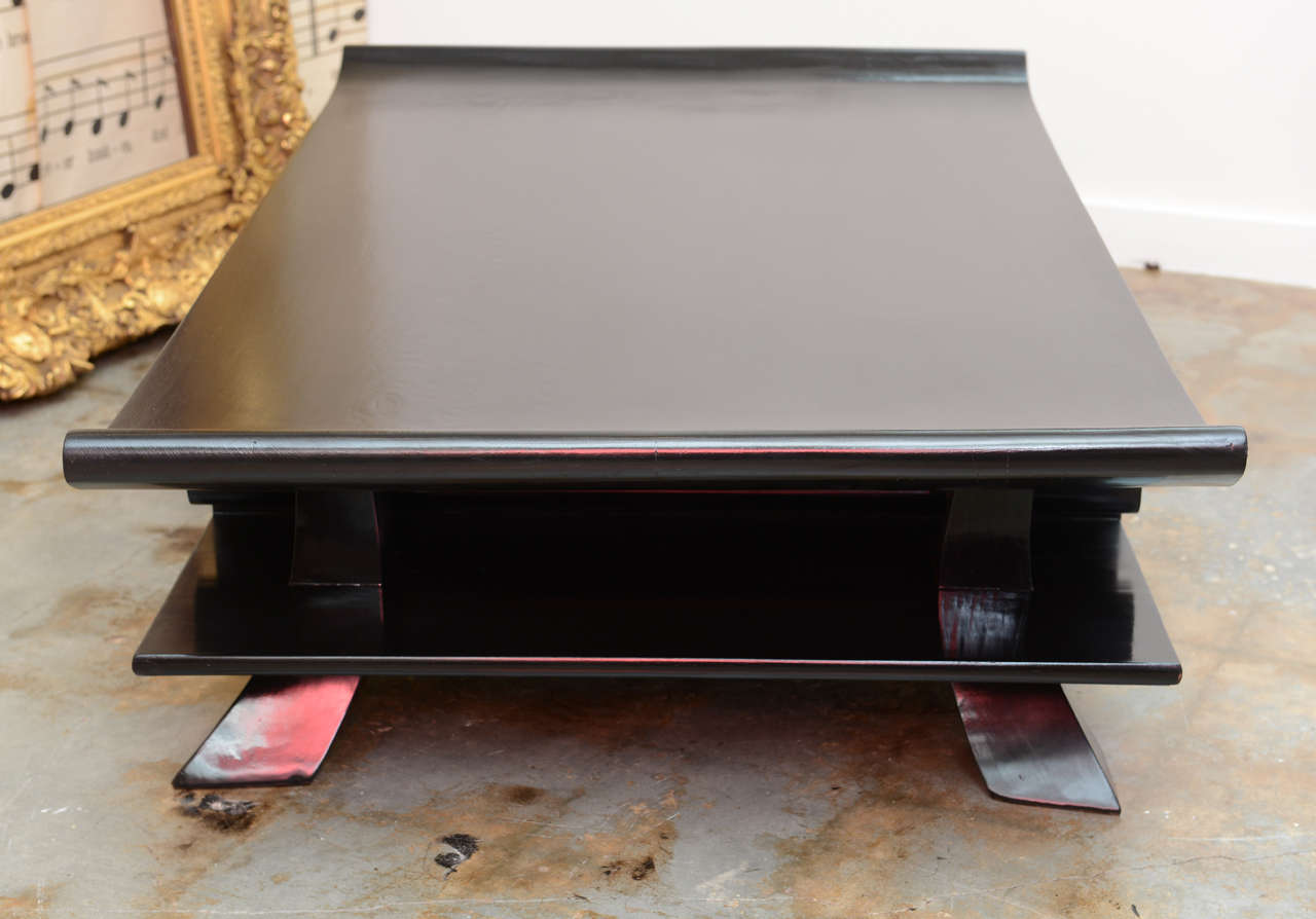 Mid-20th Century Lacquered Oriental Cocktail Table