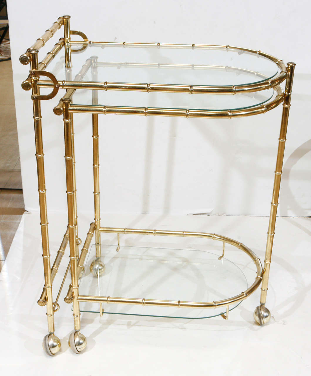 1960's Brass Bamboo Swivel Bar Cart In Excellent Condition In South Pasadena, CA