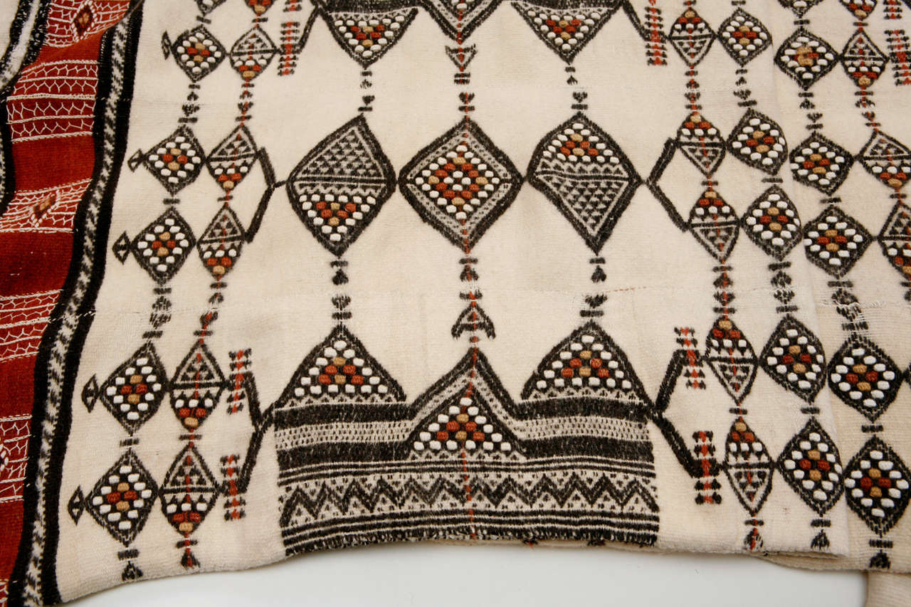 African Fulani Tribal Wool Wedding Blanket In Good Condition In Los Angeles, CA