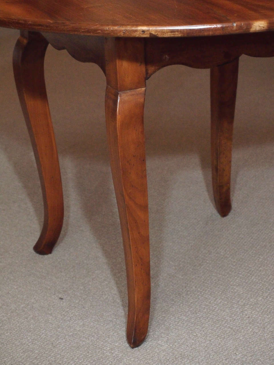 Antique French Provincial Walnut Round Table On Cabriole Legs at 1stdibs
