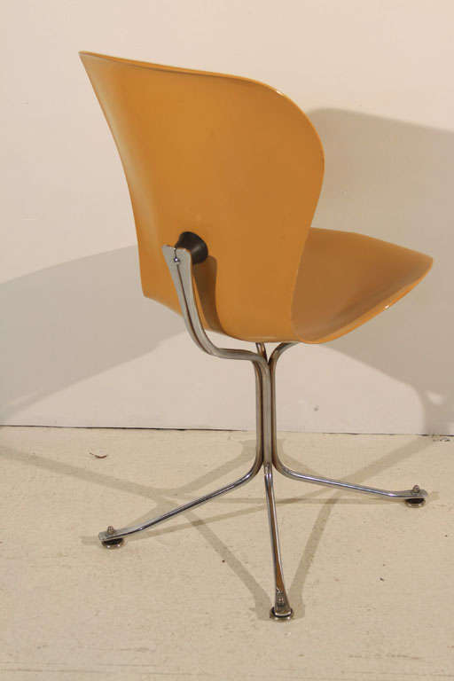 Ion Chair 1