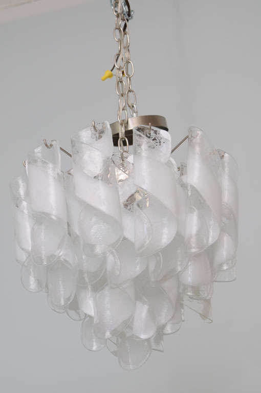 1960s Italian Mazzega Glass Chandelier In Excellent Condition In Hollywood, FL