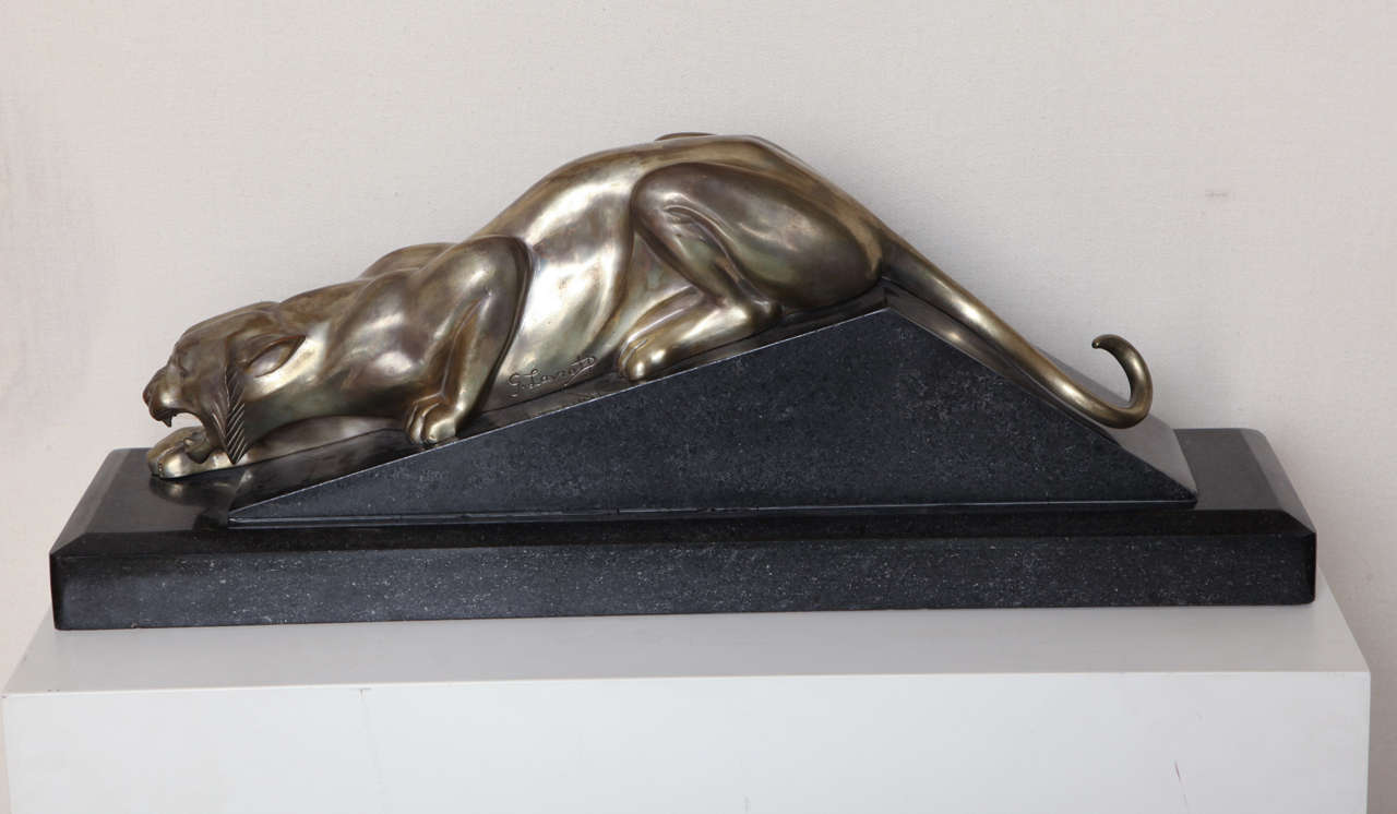 Art Deco Bronze Panther by Georges Lavroff Bon état à Bridgewater, CT