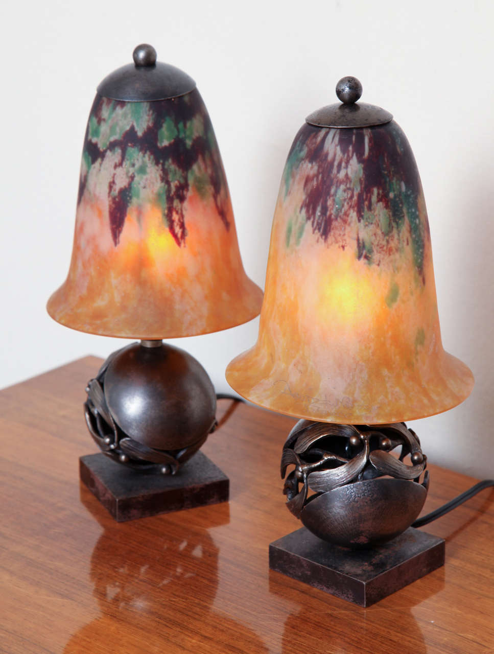 French Pair of Edgar Brandt & Daum Art Deco Table Lamps For Sale