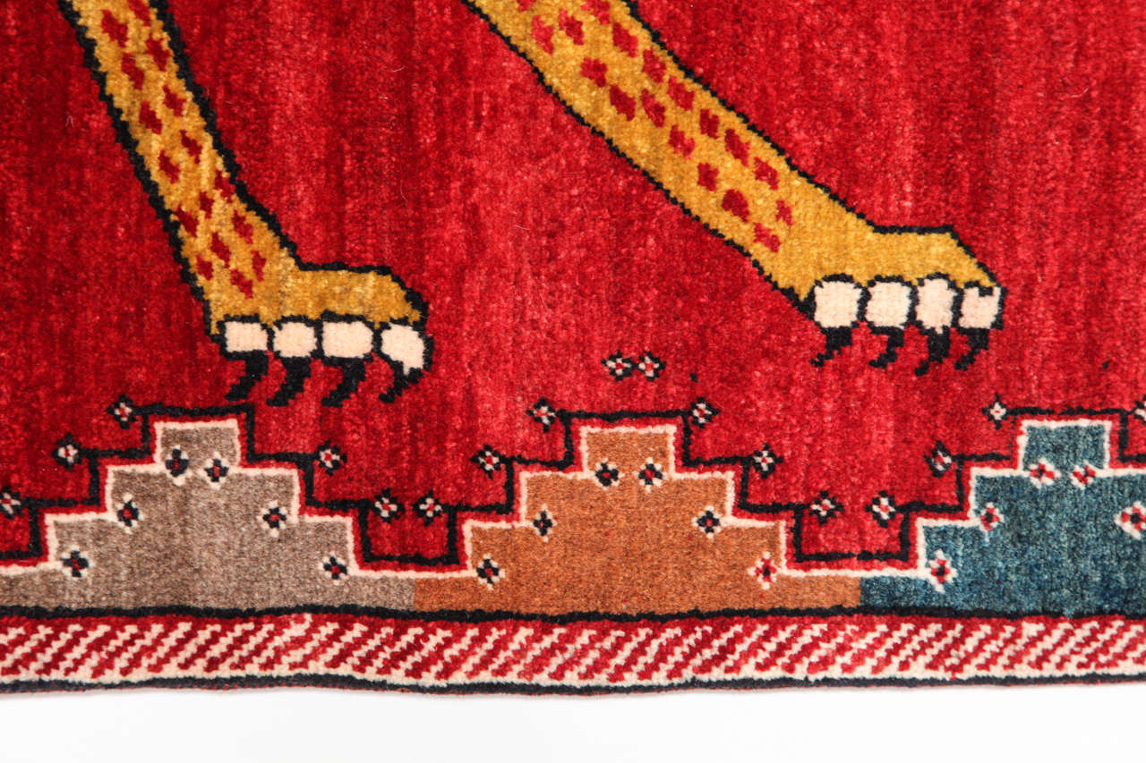 Persian Qashqai Carpet in Pure Wool and Natural Vegetable Dyes, circa 1940 1