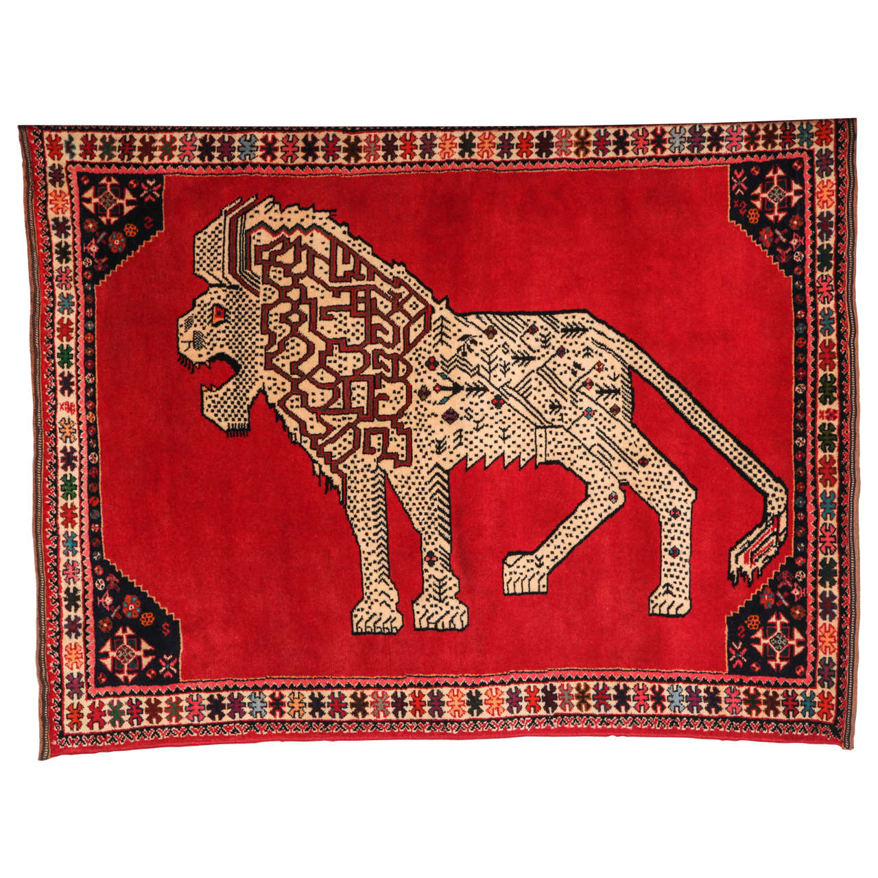 Persian Qashqai Carpet, circa 1940 with Handpsun Wool and Natural Vegetable Dyes