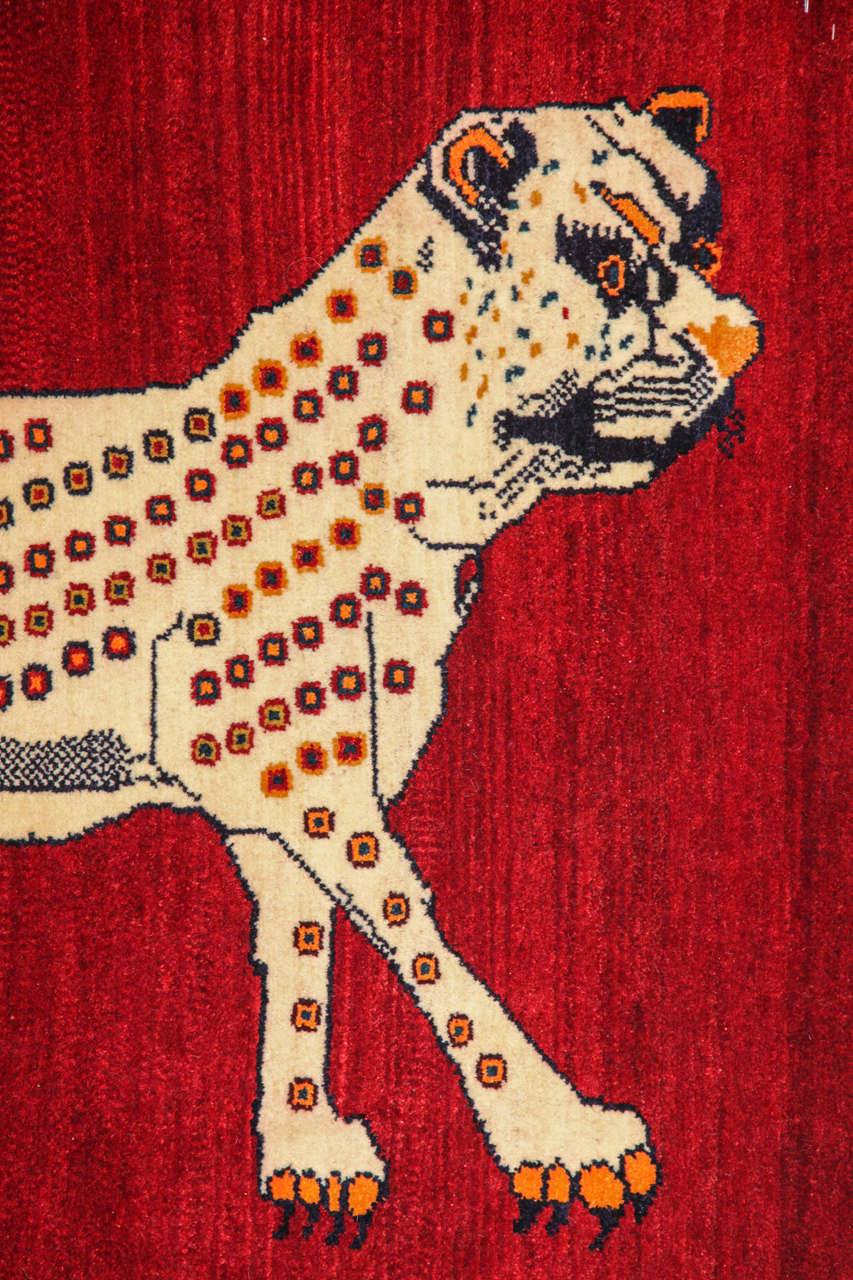 Persian Qashqai Carpet circa 1940 in Pure Wool and Natural Vegetable