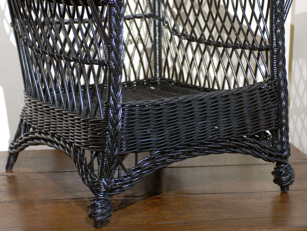 American Wicker Bar Harbor Chair In Good Condition In Atlanta, GA