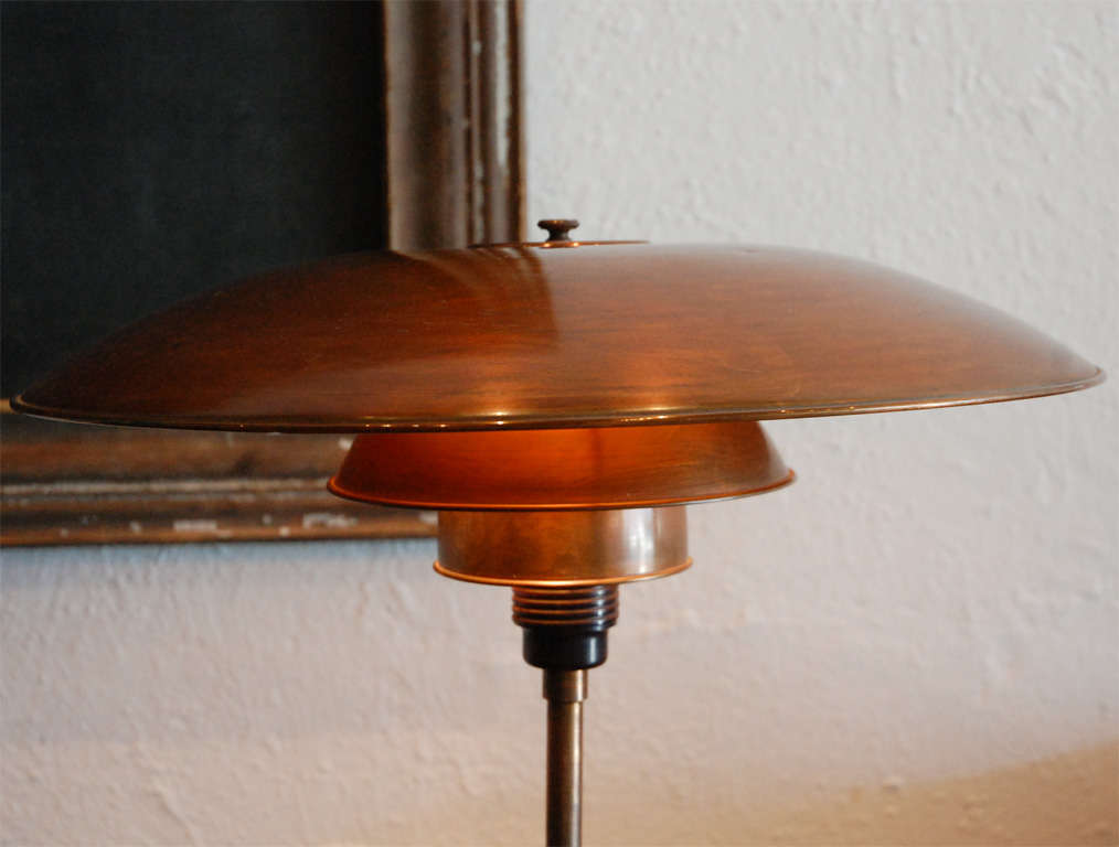 Large Poul Henningsen 4/5 Copper Table Lamp In Excellent Condition In Los Angeles, CA