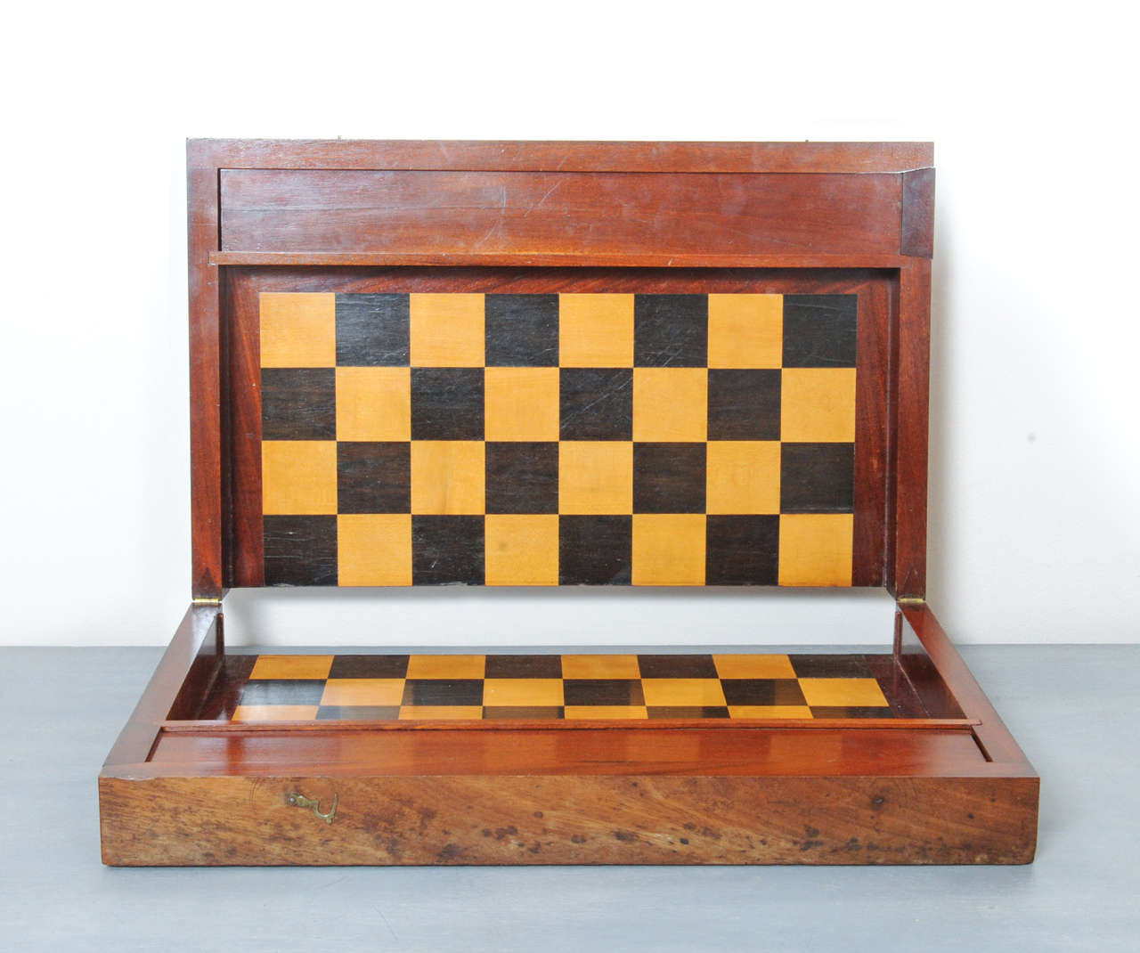 19th Century French Chess Box For Sale 1