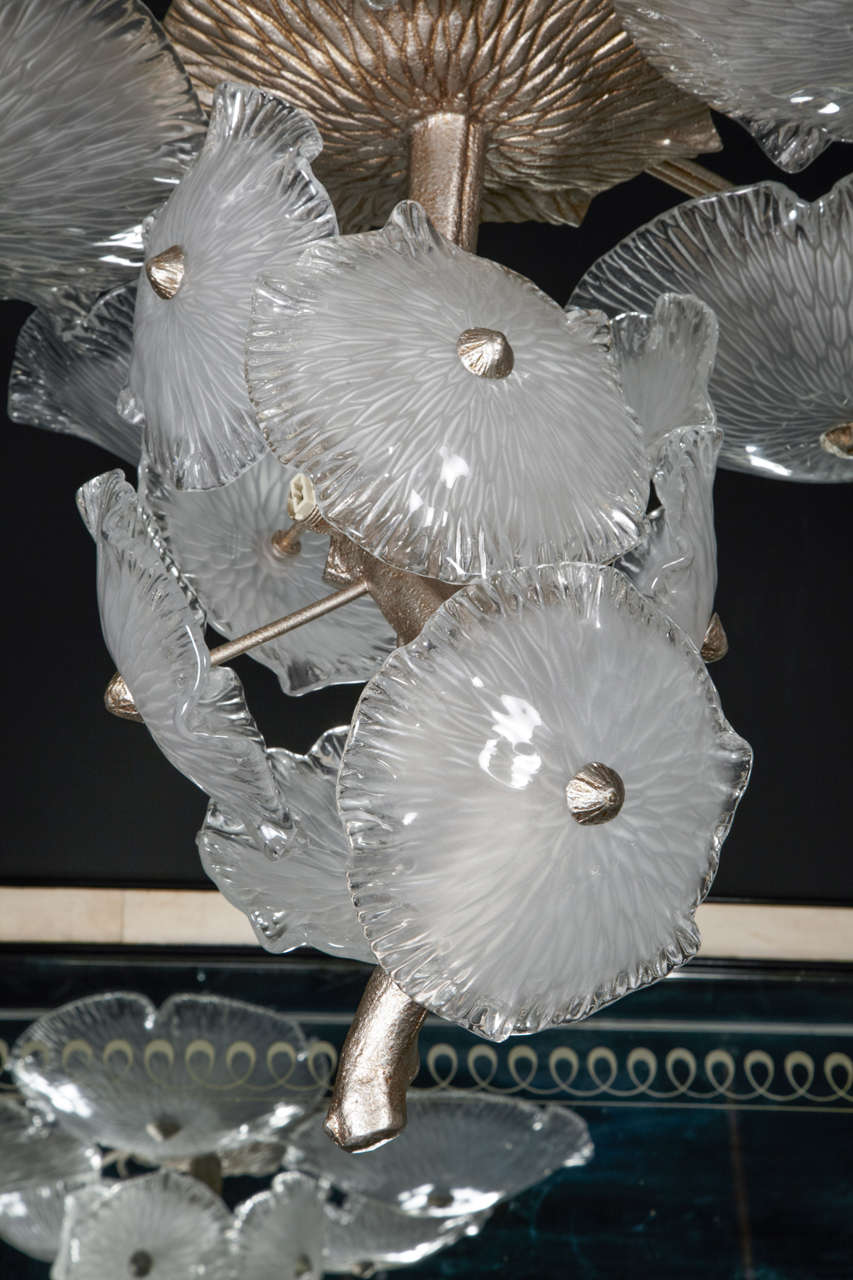 Silvered Bronze and Opalescent Glassware Chandelier In Excellent Condition For Sale In Paris, FR