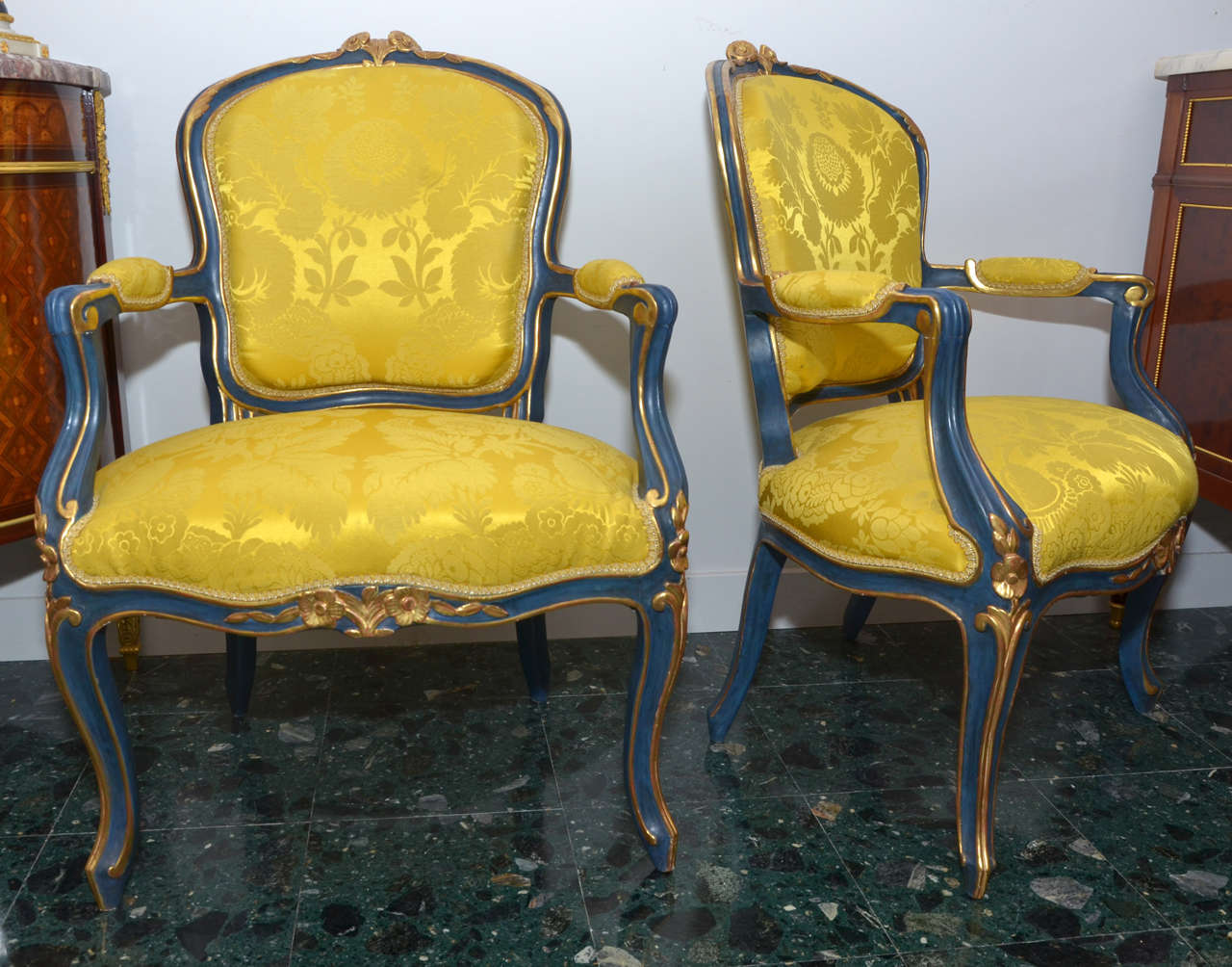 Pair of painted and gilded wood Venitian armchairs.