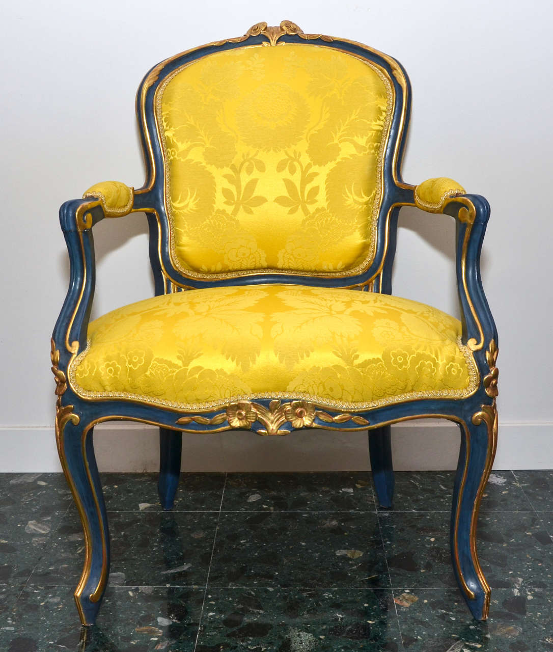 Baroque Pair of Venitian Armchairs For Sale