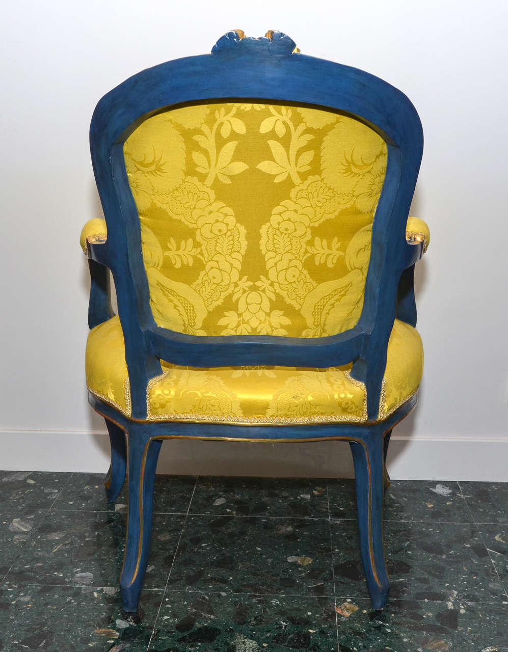 Pair of Venitian Armchairs In Excellent Condition For Sale In Paris, FR