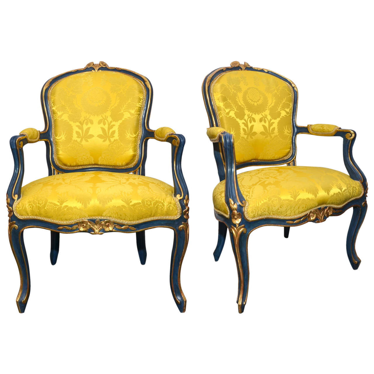 Pair of Venitian Armchairs For Sale