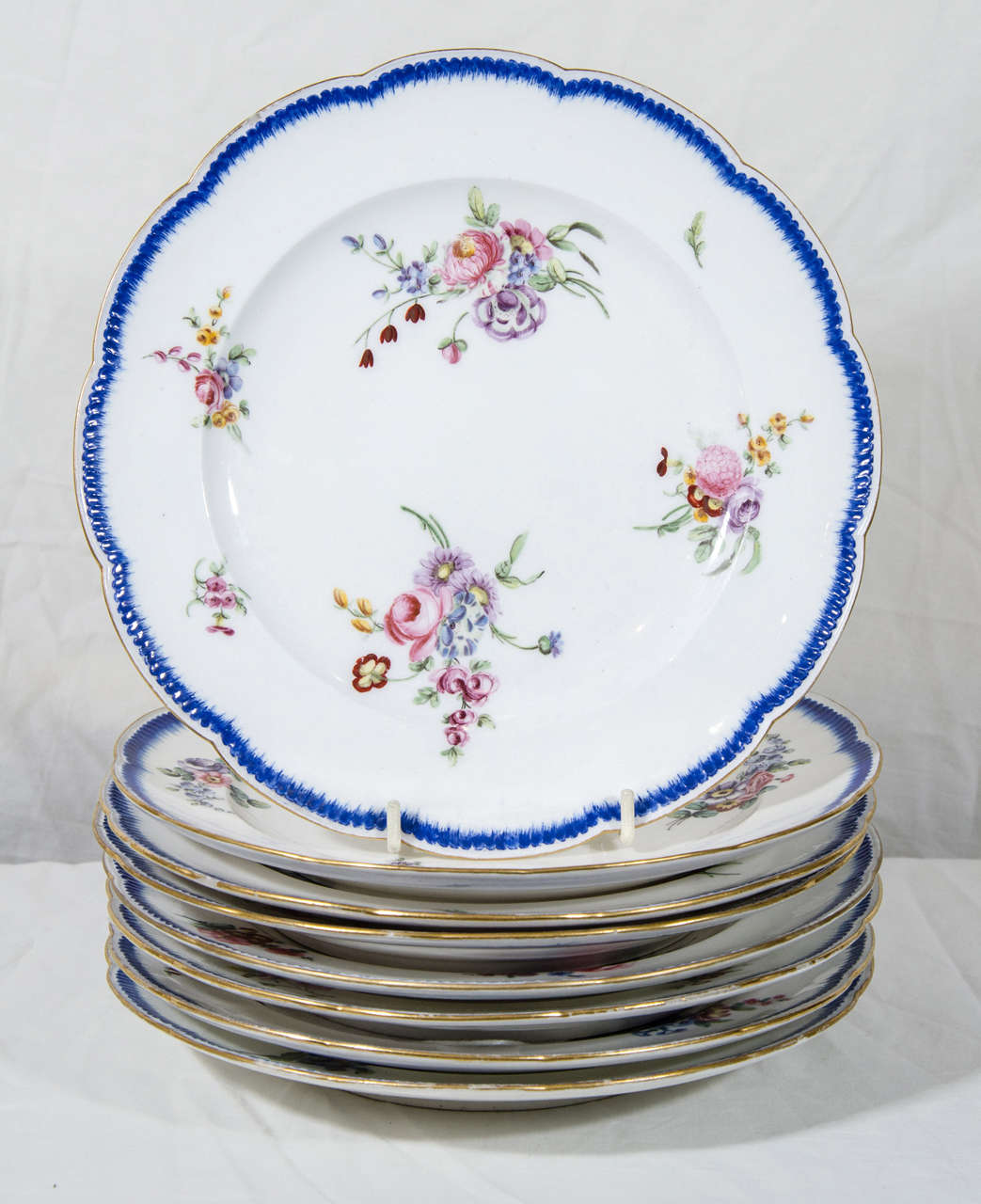 Late 18th Century Set Dozen Antique Sèvres Porcelain Dinner Dishes with Feuille-de-Choux Borders