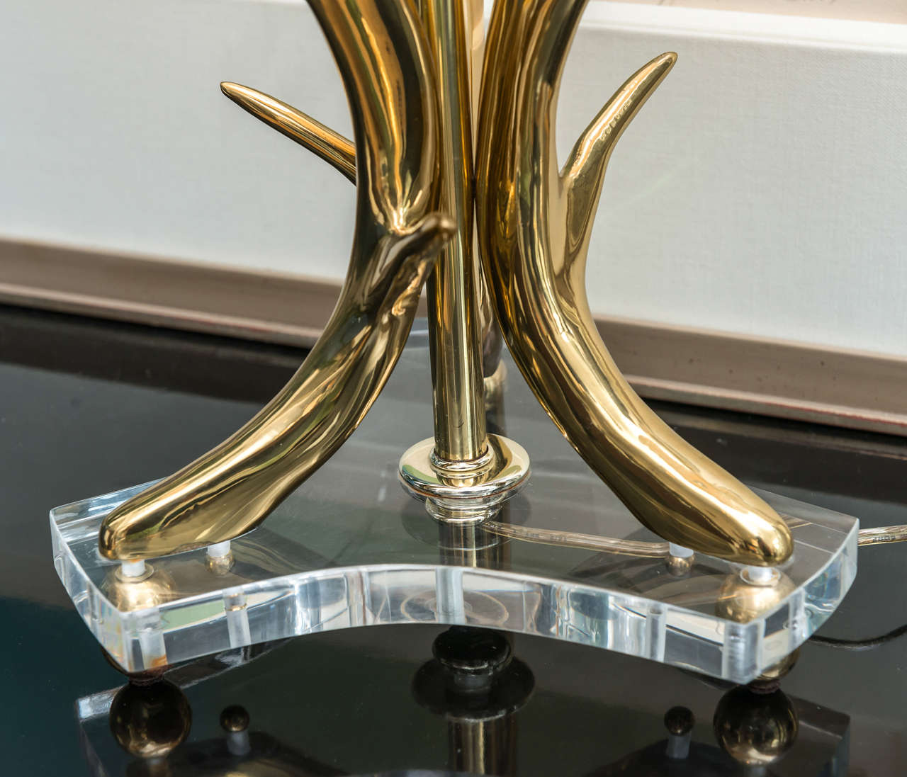 American Beautiful Polished Brass Antler Lamp