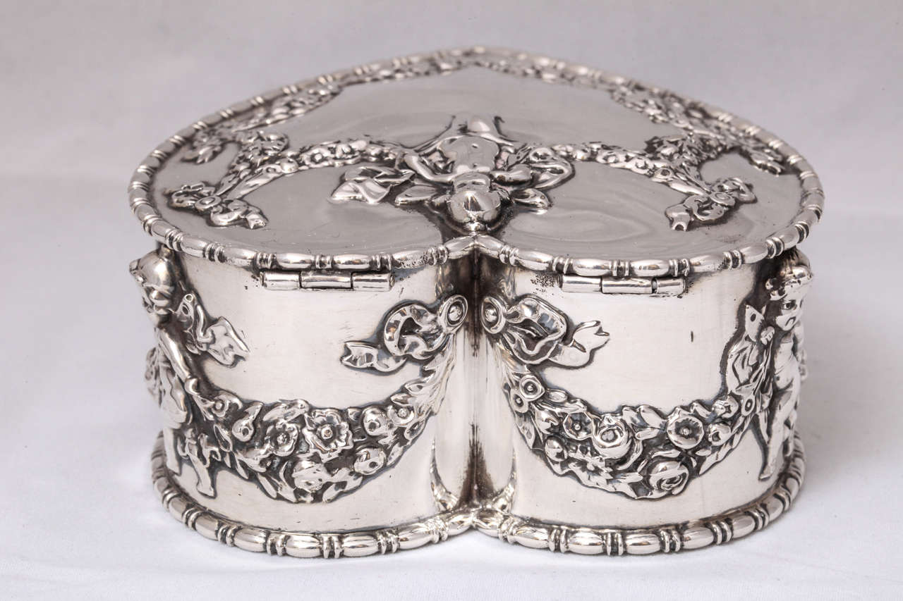 Large Victorian Sterling Silver Heart-Form Jewelry Box with Hinged Lid In Excellent Condition In New York, NY
