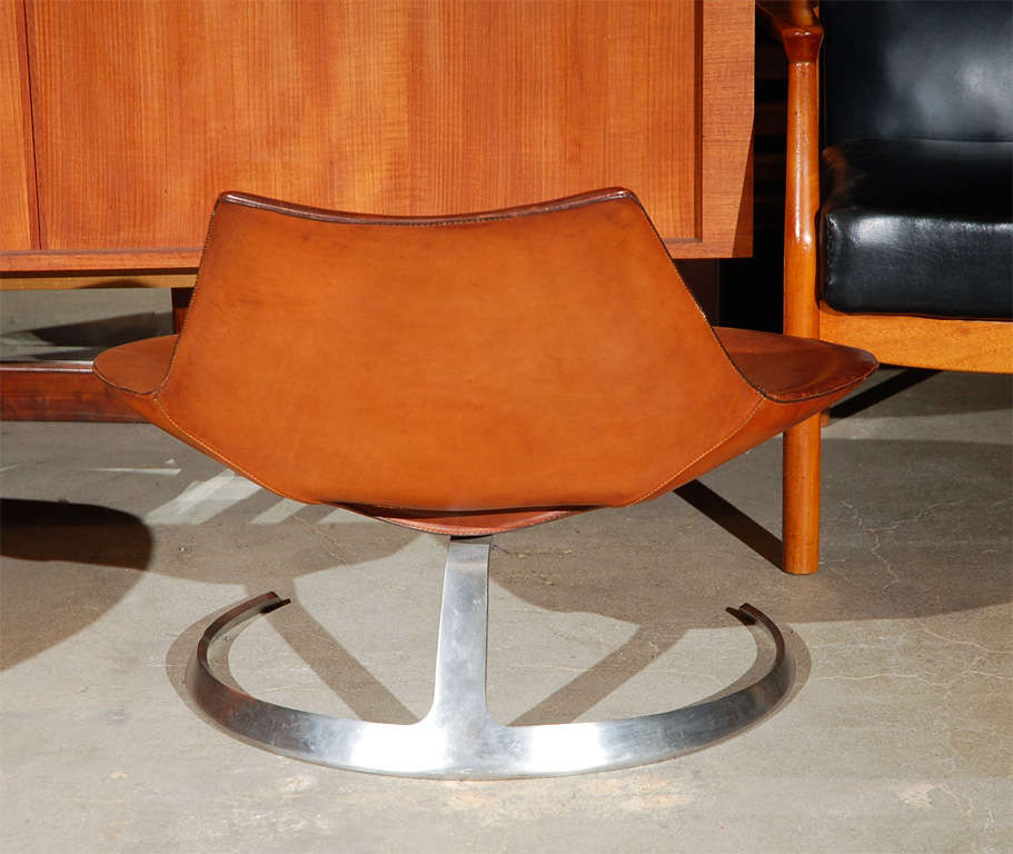 Mid-20th Century Pair of Scimitar Chairs