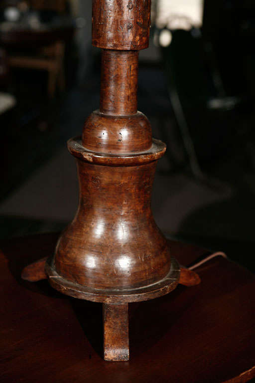 Wood English Turned Walnut Post as Lamp, circa 1820