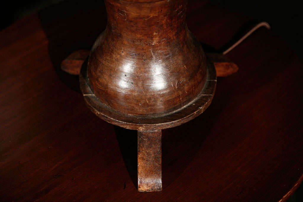 English Turned Walnut Post as Lamp, circa 1820 1