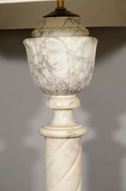 19th Century Marble Column Lamp In Excellent Condition For Sale In Long Island City, NY