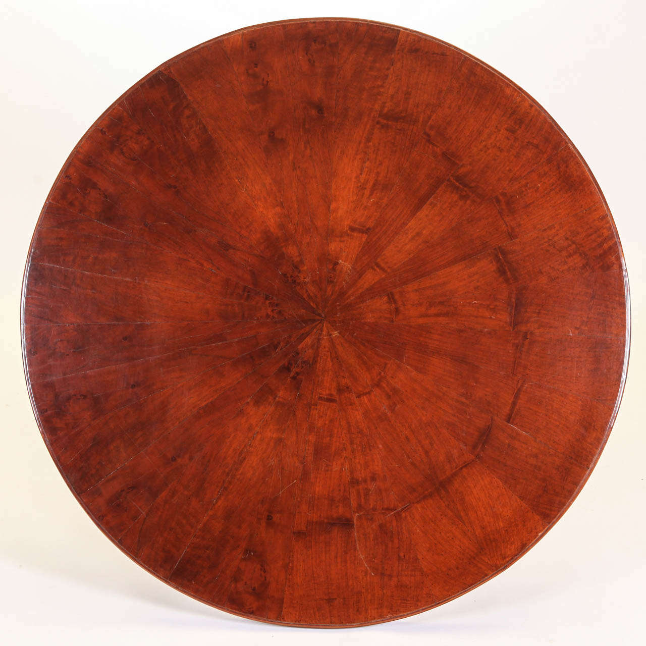 Mesa de centro italiana de caoba y parqué dorado Italiano en venta