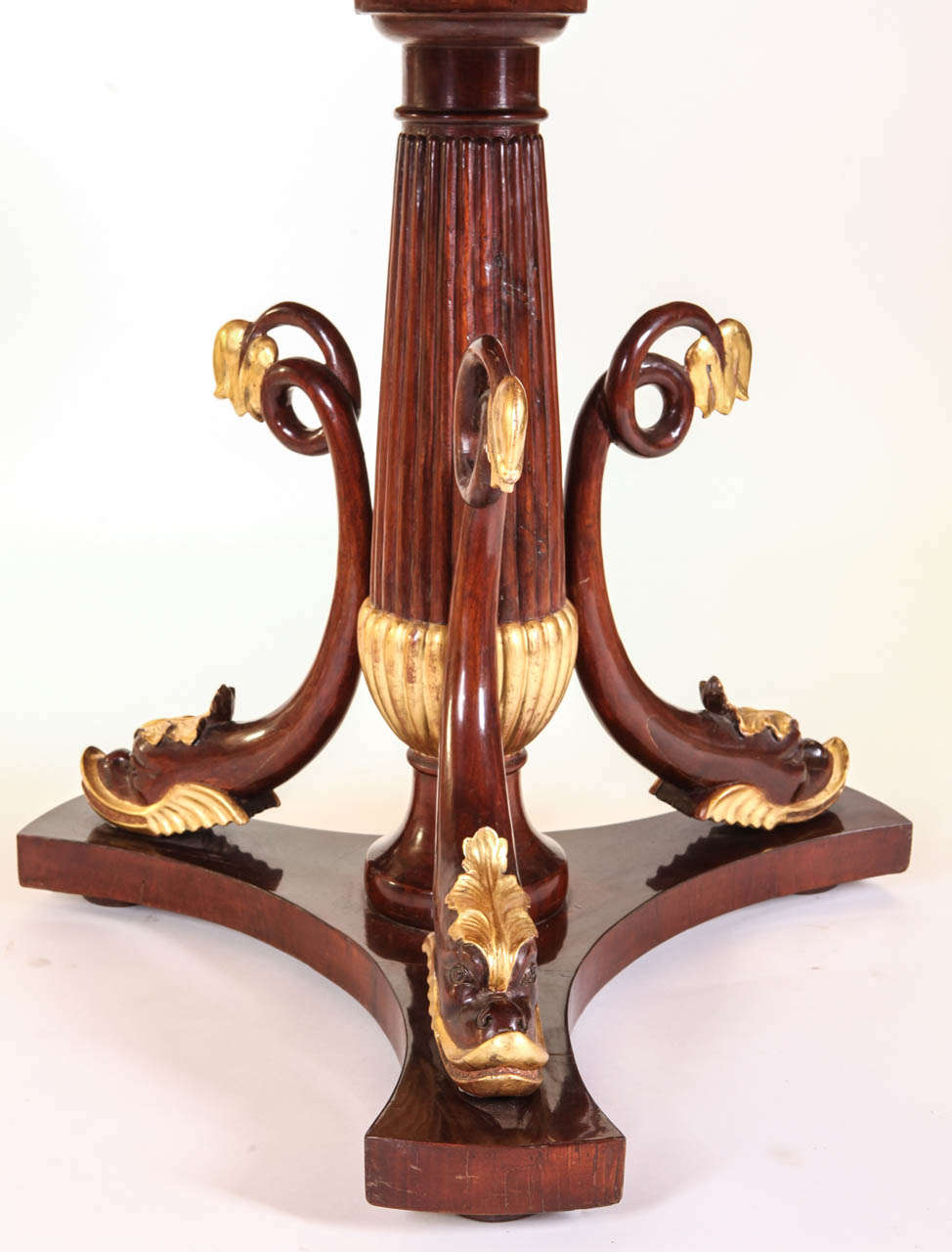 Italian Mahogany and Parcel-Gilt Centre Table For Sale 2