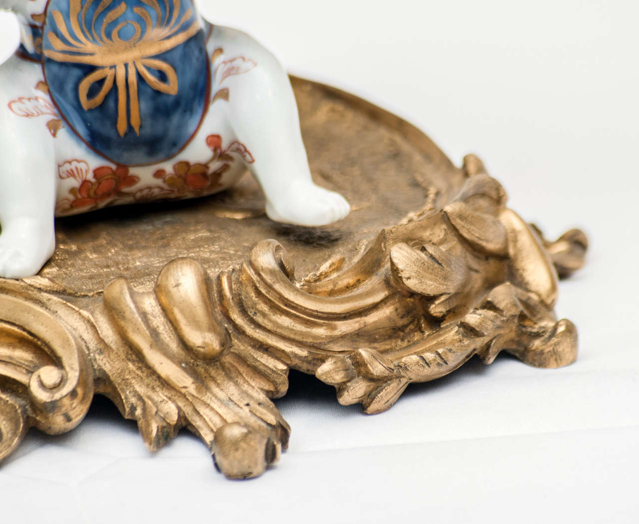 Louis XVI Chinese Porcelain & Gilt Bronze Clock For Sale 4