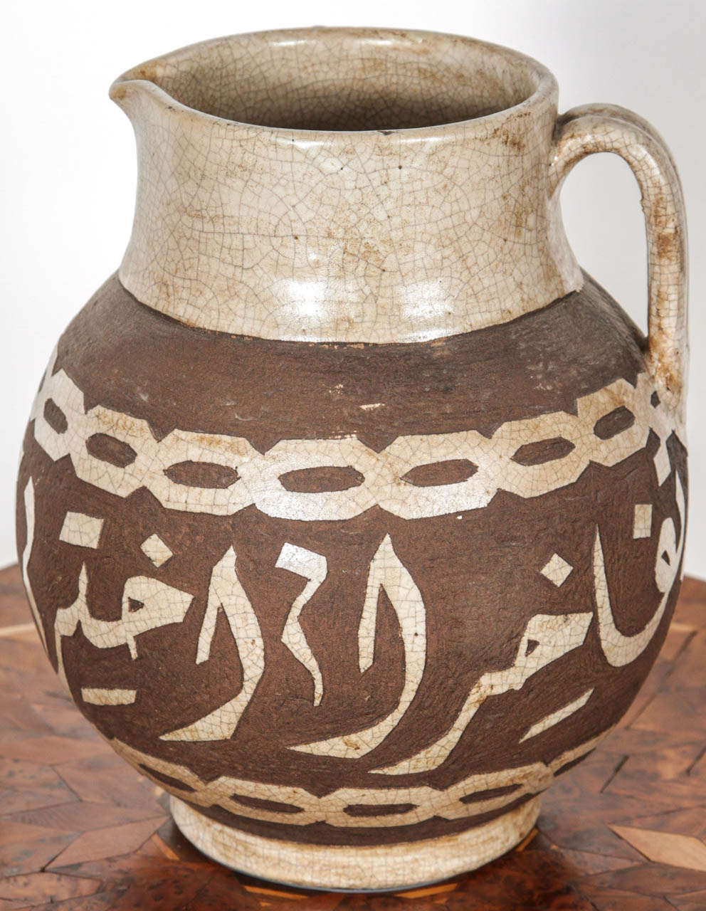 Brocca calligrafica marocchina in ceramica