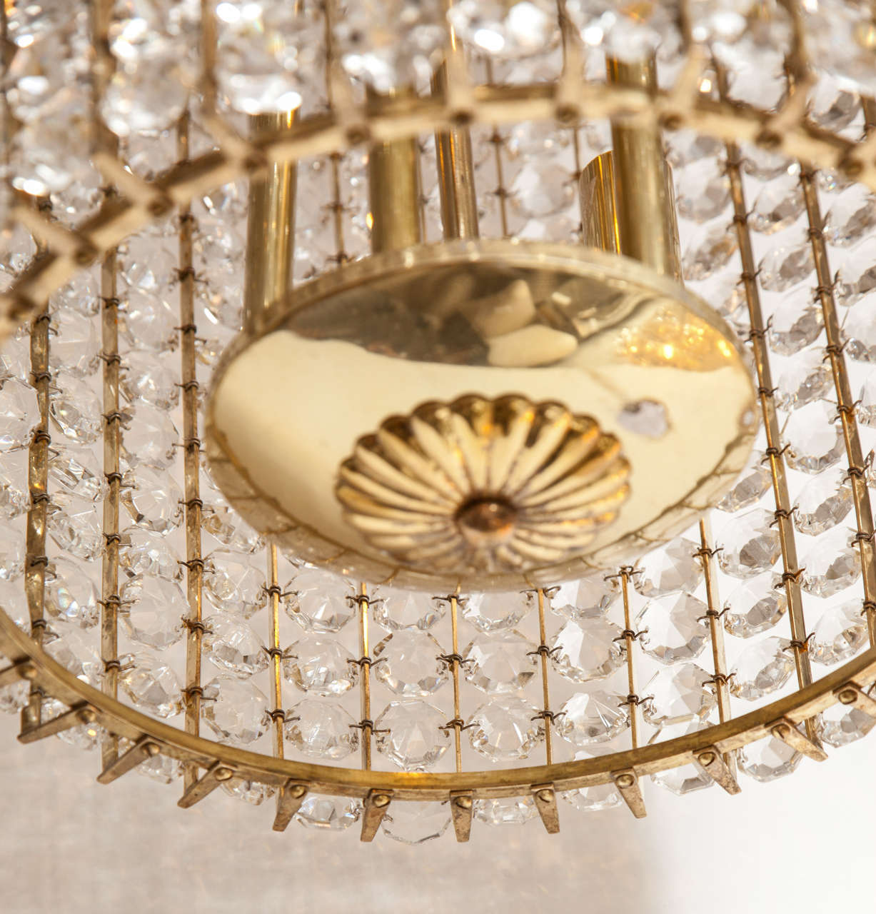 Österreichischer Perlen-Kronleuchter (20. Jahrhundert) im Angebot