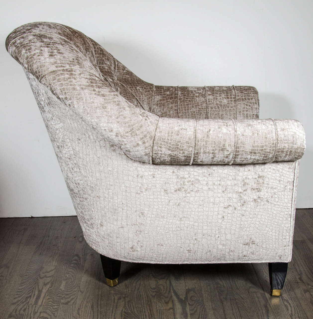 Mid-20th Century Mid-Century Modern Tufted Button Back Club Chair in Gauffraged Crocodile Velvet