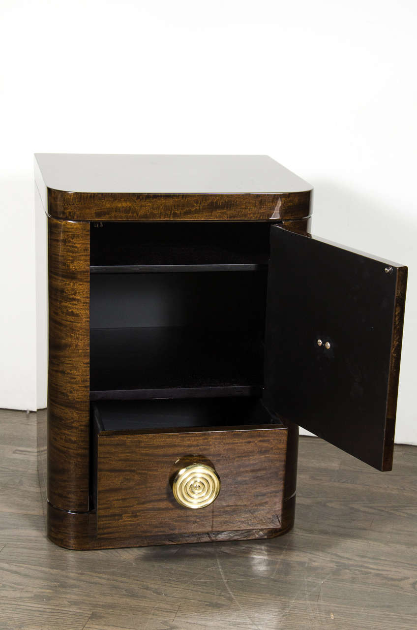 Pair of Streamlined Art Deco Nightstands or End Tables in Bookmatched