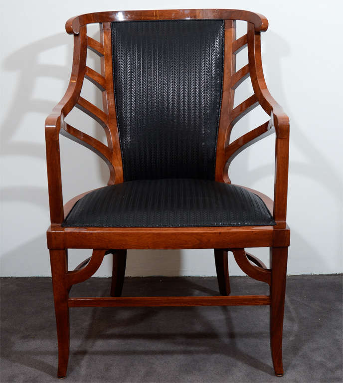 Comfortable Art Nouveau in the manner of Henry van de Velde (1863-1957)<br />
ARM HEIGHT:	26 in.<br />
SEAT HEIGHT:	16 in.