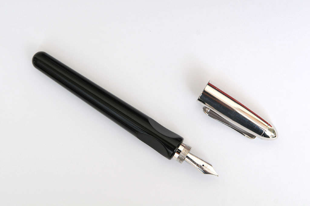 Pen dedicated to the Nobel prize winner for Literature Saul Bellow. Designed by Oscar Tusquets Blanco for Cleto Munari. Including an accompanying “Book of the Five Pens,” a collection of the original letters from the authors, who include Nagib