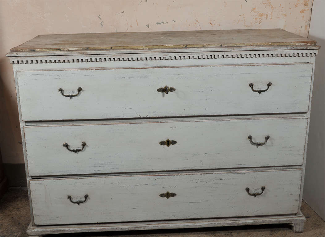 Painted Swedish commode with dentil molding on front, original hardware, very clean, simple form.