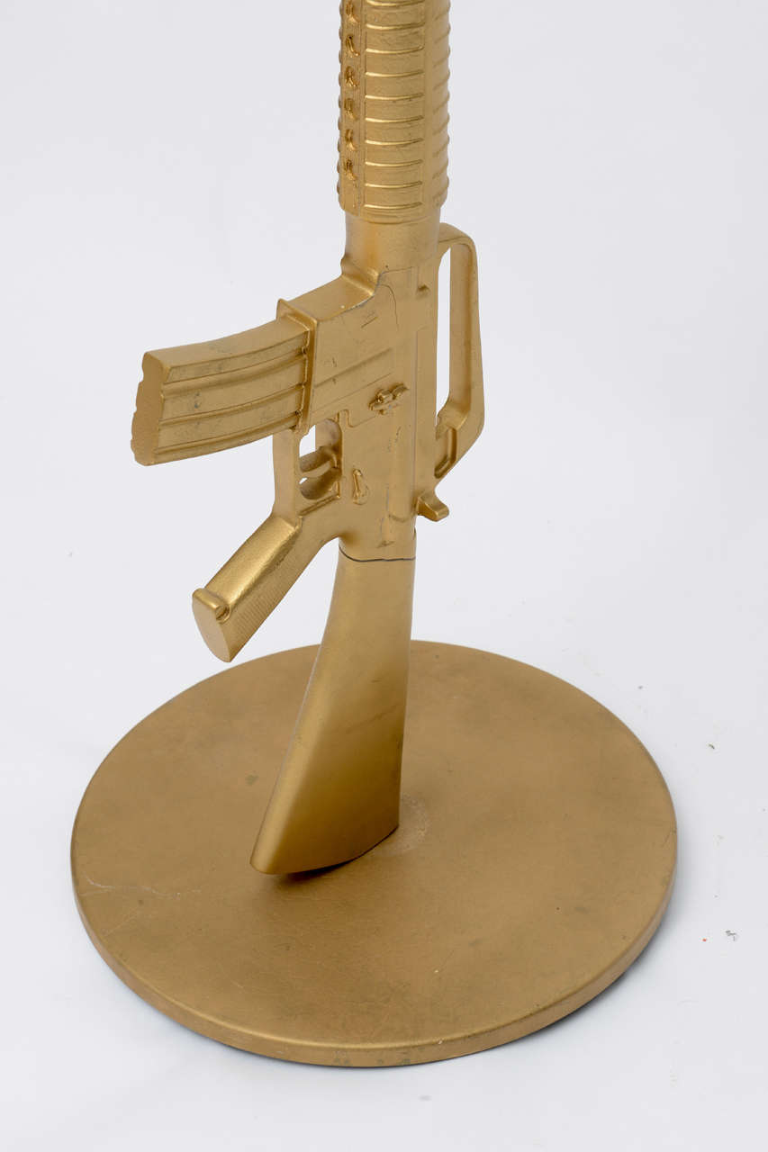Maschinengewehrlampe von Philippe Starck, 20. Jahrhundert im Zustand „Gut“ im Angebot in Miami, FL