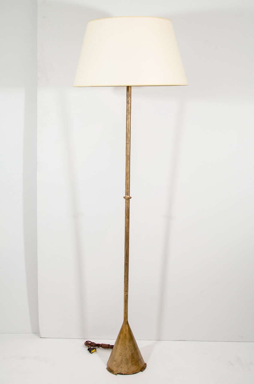 Cone Base Floor Lamp