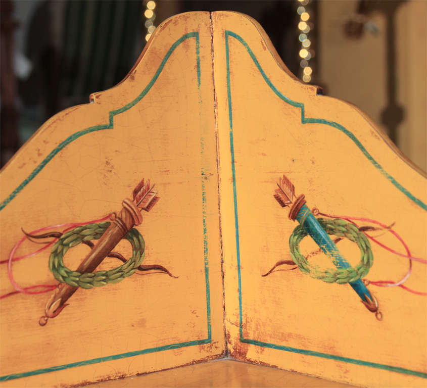 Edwardian English painted corner stand(washstand) For Sale 3