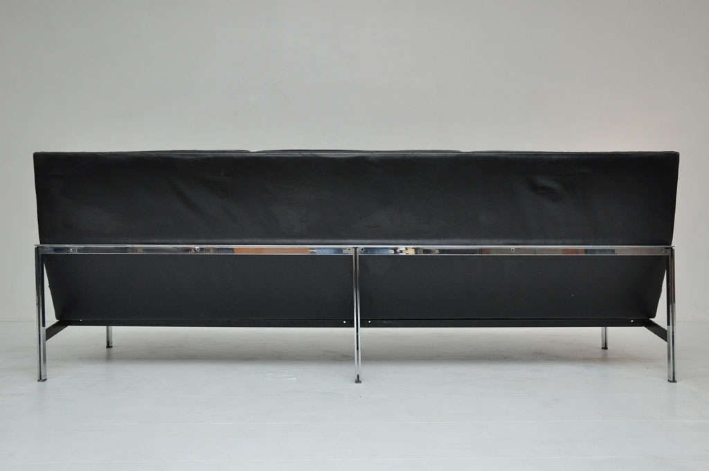 Florence Knoll Parallel Bar sofa 3