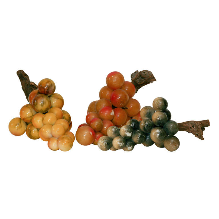 3 Bunches of Alabaster Grapes For Sale