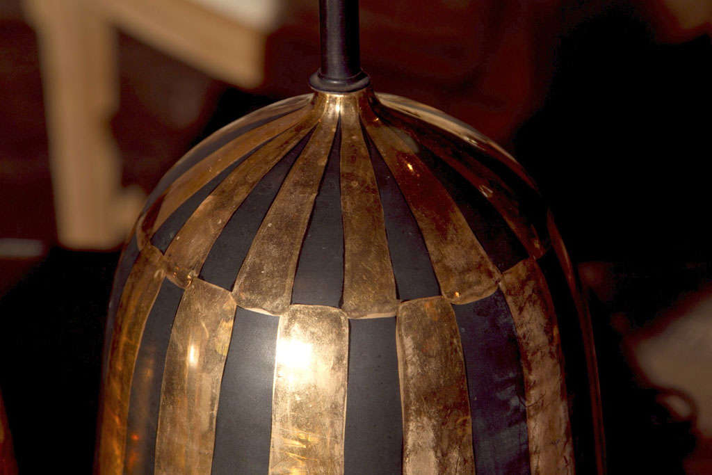 Mid-20th Century Pair of Italian Gilt and Black Ceramic Lamps