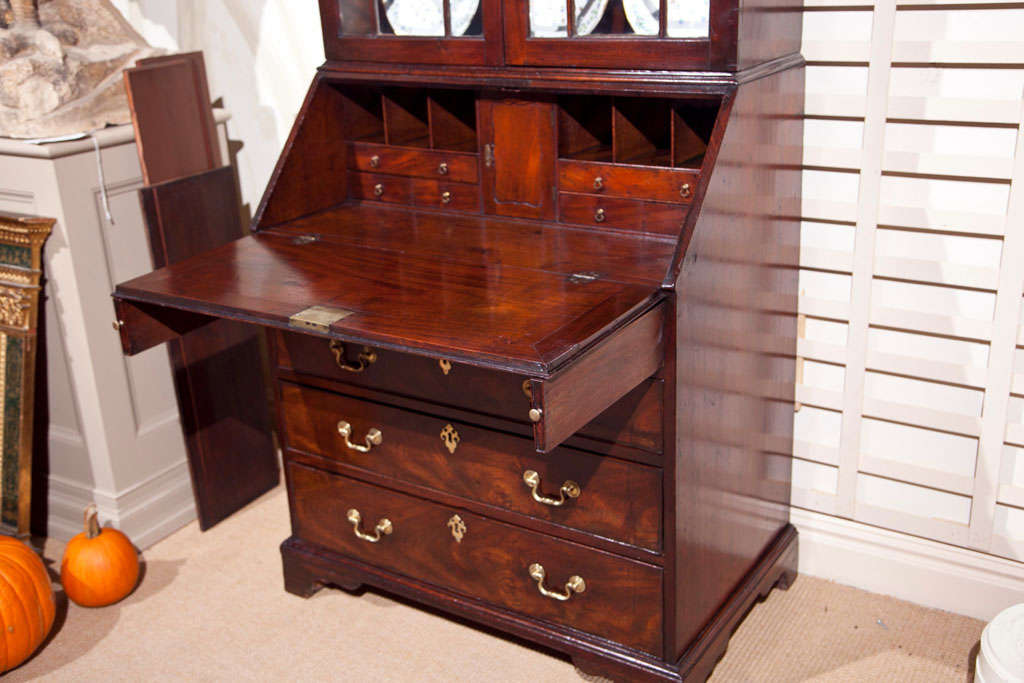George III Secretary Bookcase In Good Condition In Stamford, CT