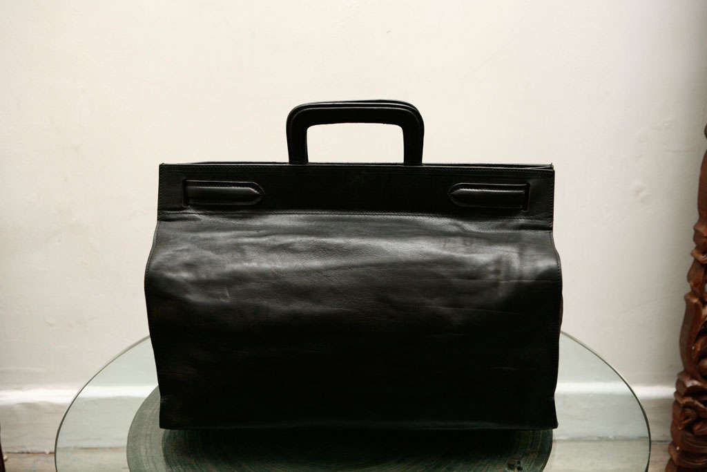 Elegant Classic Doctor Black Leather travel Bag In Excellent Condition In North Hollywood, CA