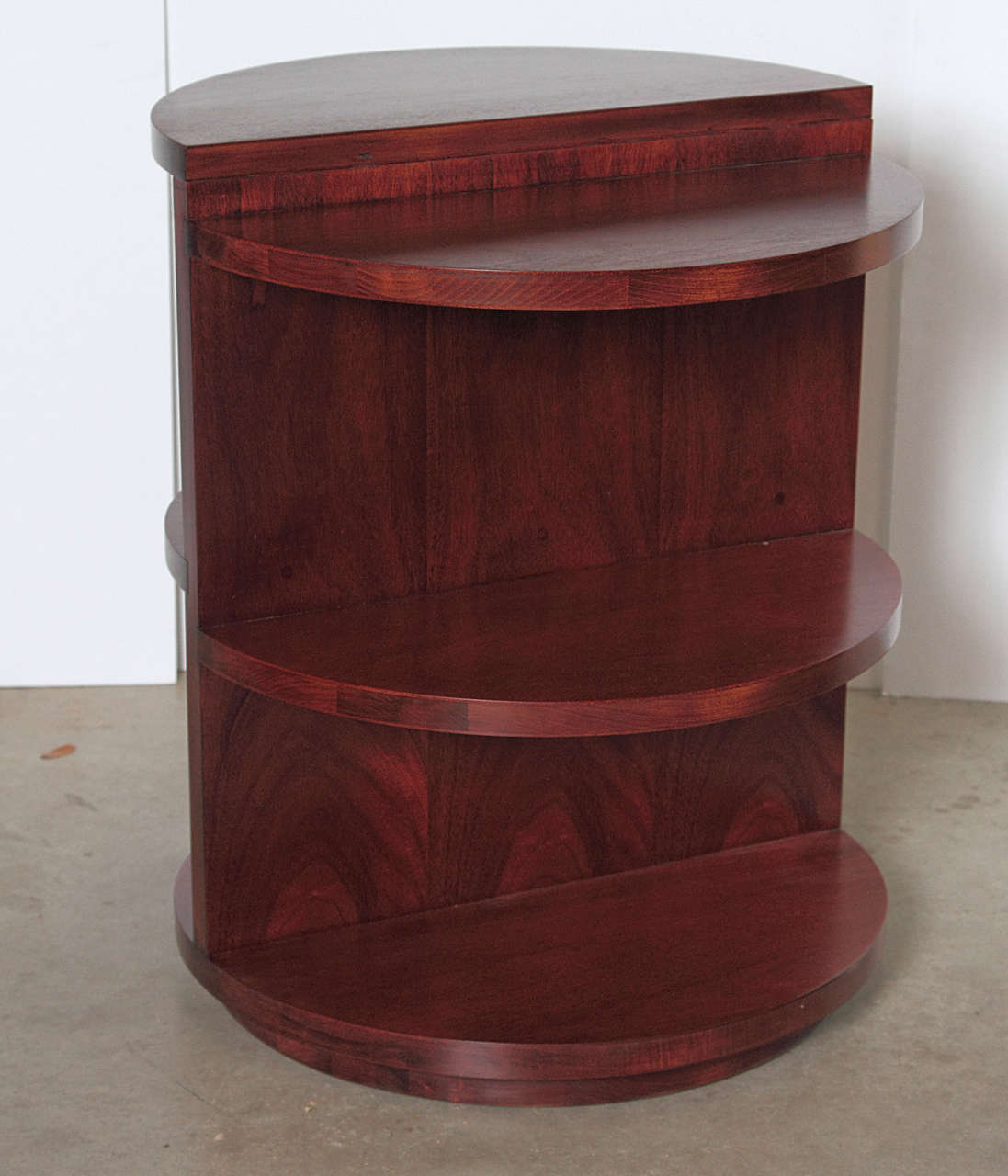 Rare Art Deco Lamp Table in Manner of Deskey-Vollmer