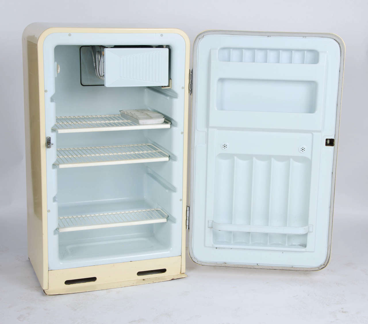 Original 1960s Fridge For Sale at 1stDibs 1960s refrigerator, 1960's refrigerator, 1960 fridge