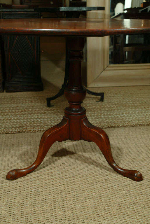 Early 19th Century American Tilt Top