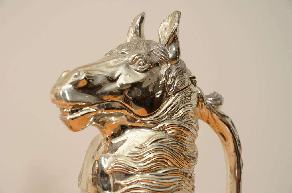 Fin du 20e siècle Carafe et ensemble de 6 verres en métal nickelé à tête de cheval en vente