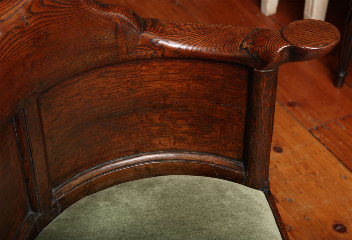 George I Figured Elm and Oak Corner Desk Chair, English, circa 1725 3