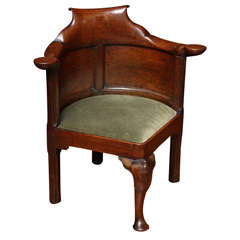 George I Figured Elm and Oak Corner Desk Chair, English, circa 1725